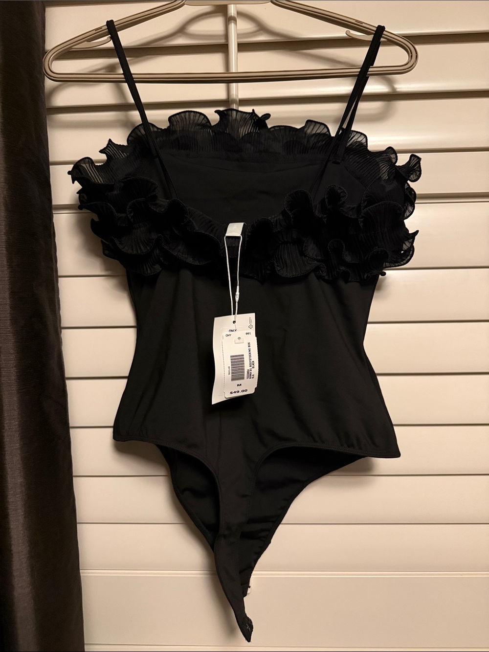 Black Ruffle-Trim Bodysuit - Picture 3 of 4